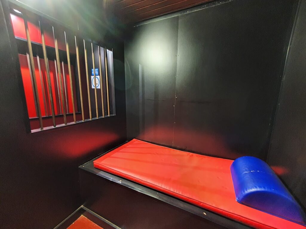 Les Bains d’Odessa, la sauna gay de osos y maduros en Paris 8 Les Bains d’Odessa, la sauna gay de osos y maduros en Paris