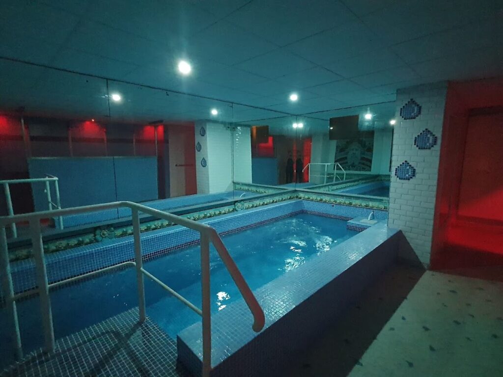Les Bains d’Odessa, la sauna gay de osos y maduros en Paris 9 Les Bains d’Odessa, la sauna gay de osos y maduros en Paris