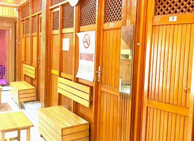 Firuzaga Hammam Estambul: guía del hammam masculino más auténtico de Beyoğlu 3 firuzaga hammam estambul cabinas