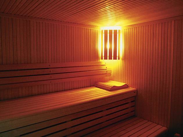 Trombeta Bath Lisboa: sauna joven en el corazón de la fiesta