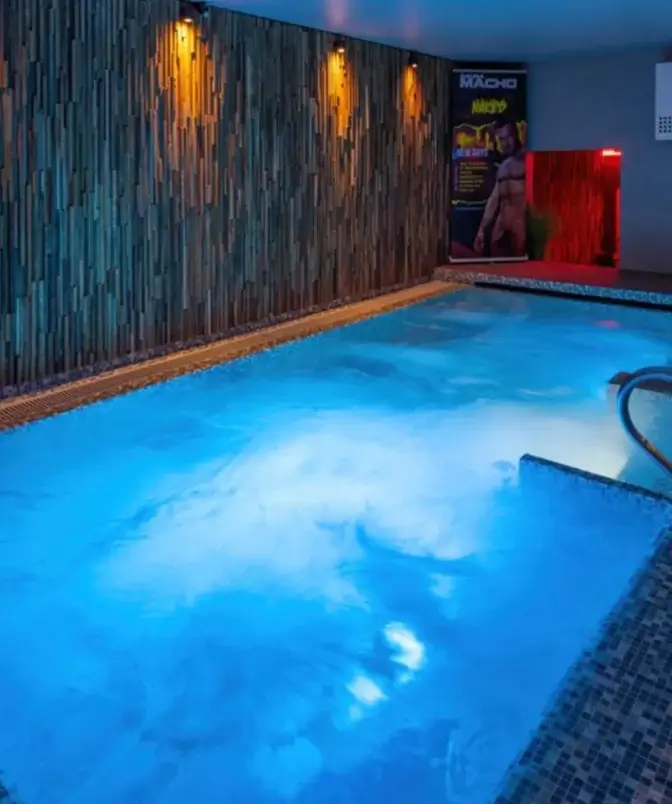 Sauna Macho de Bruselas: La Guía Definitiva de la sauna de la capital europea